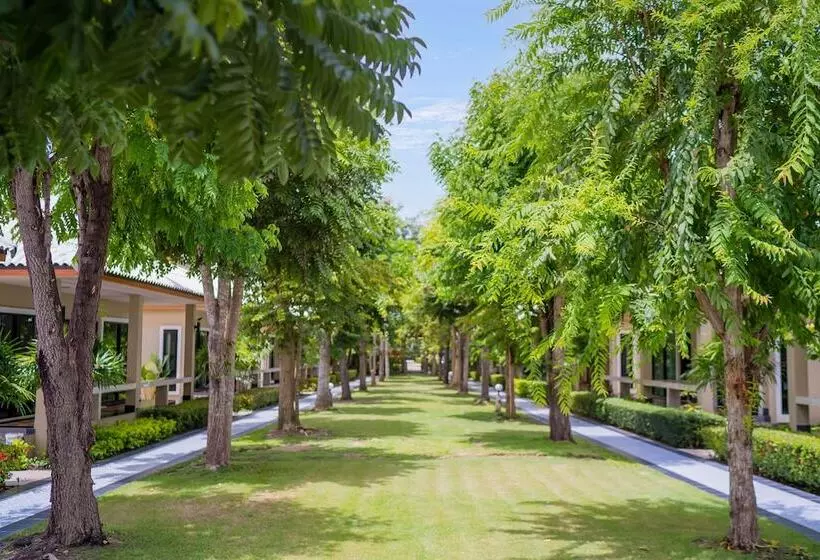 Hotelli Tontan Resort Chaam