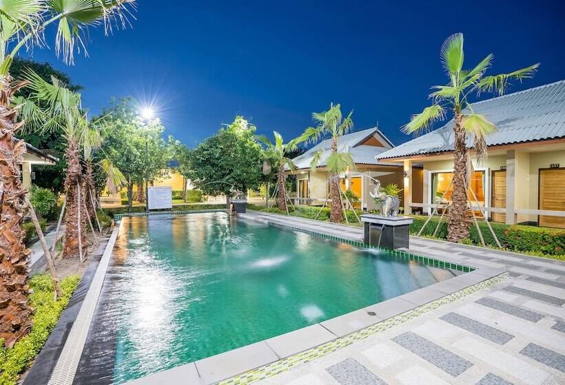 Hotel Tontan Resort Chaam