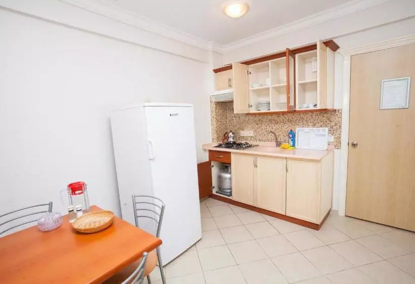Yalcinkaya Apart