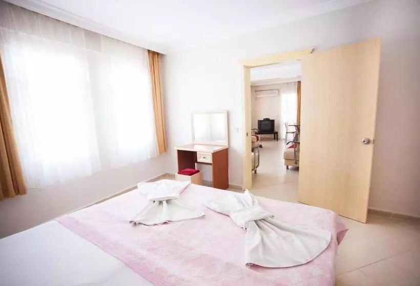 Yalcinkaya Apart