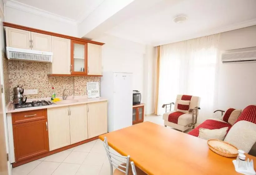 Yalcinkaya Apart