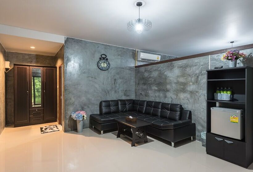 בית מלון כפרי Alongkorn Farm And Resort