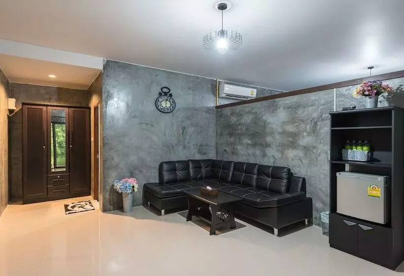 Hotelli Alongkorn Farm And Resort