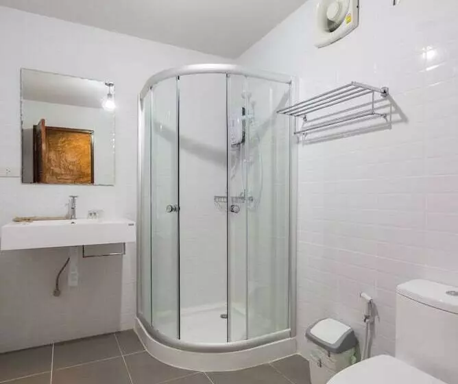 Hotelli Alongkorn Farm And Resort