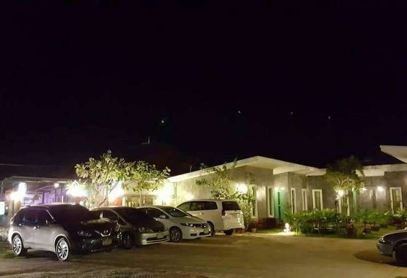 فندق Chatchanan Resort