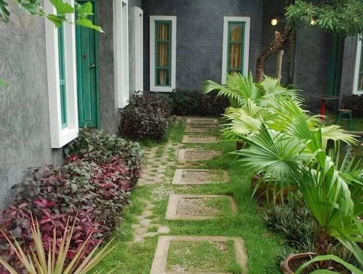 هتل Chatchanan Resort