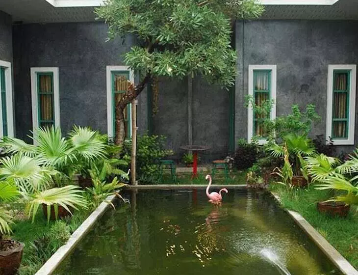 هتل Chatchanan Resort