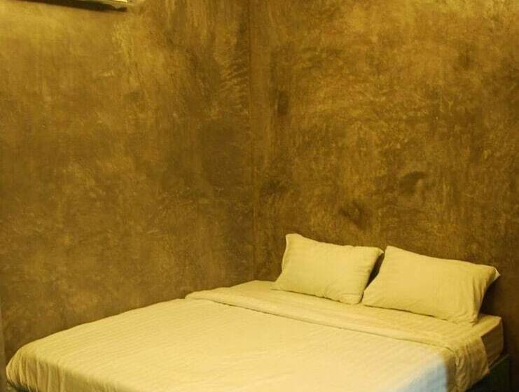 فندق Chatchanan Resort