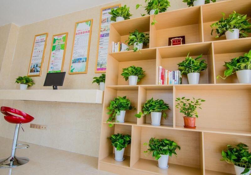 בית מלון כפרי Greentree Inn Nantong Tongzhou Zhangzhishan Town Deli Square Express