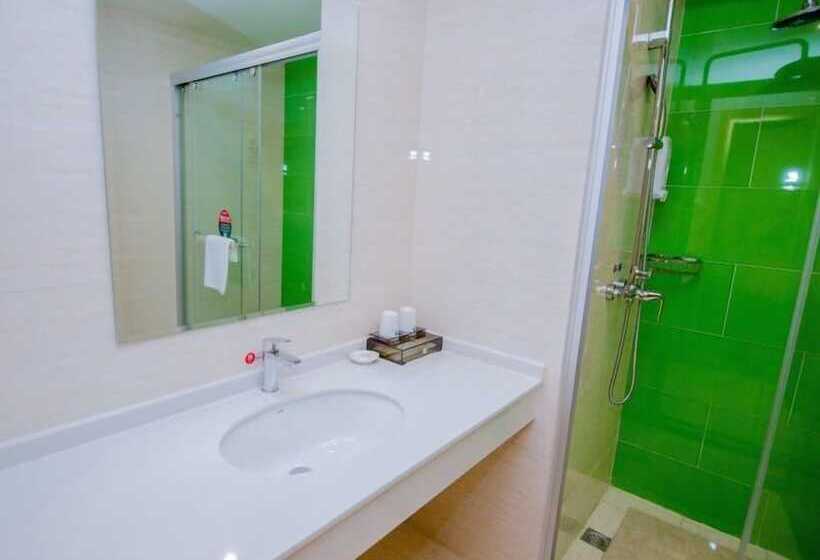 בית מלון כפרי Greentree Inn Nantong Tongzhou Zhangzhishan Town Deli Square Express