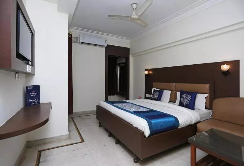 ホテル Gulmohar Guest House By Oyo