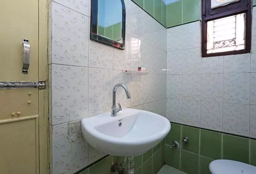 ホテル Gulmohar Guest House By Oyo