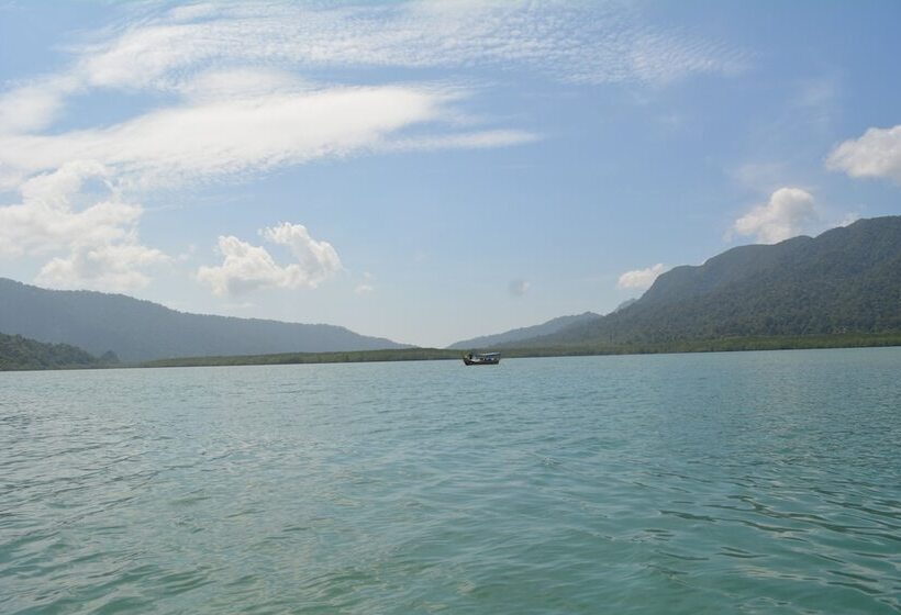 酒店 The Jemuruk Island Resort