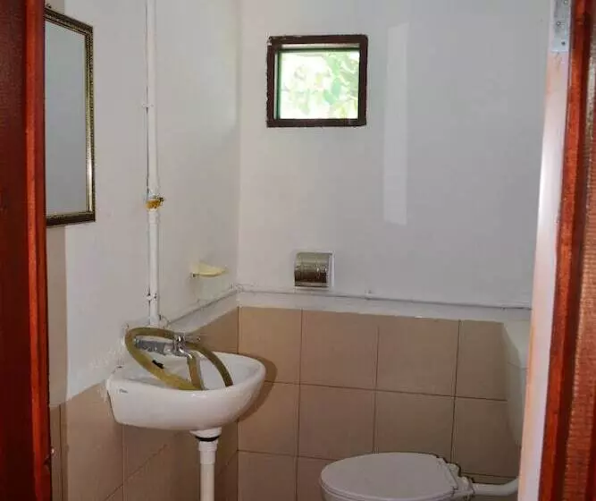 ホテル The Jemuruk Island Resort