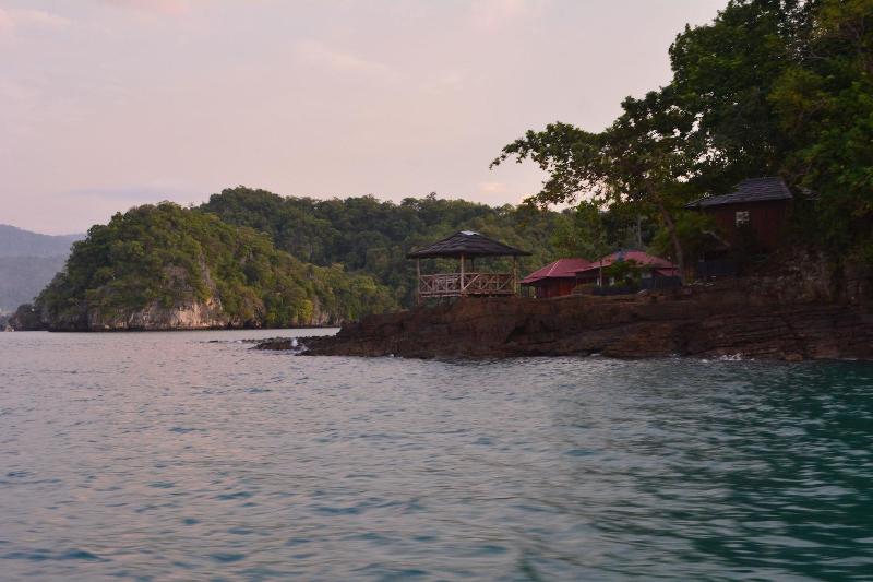 酒店 The Jemuruk Island Resort