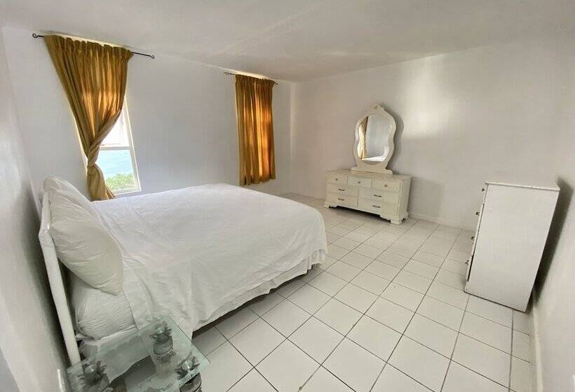 Montego Bay Club Apartments