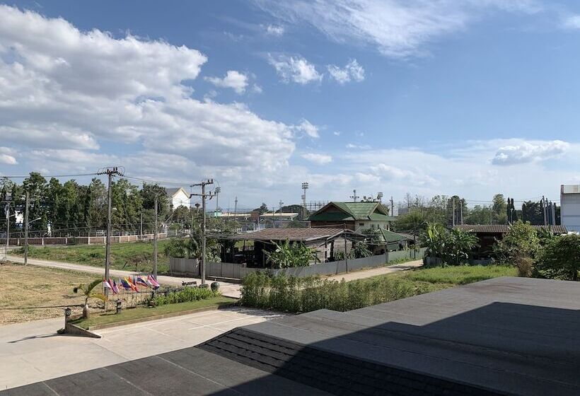 Phetcharat Grand Hotel Maesot