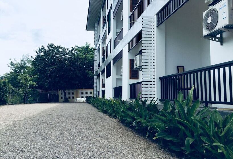 Phetcharat Grand Hotel Maesot