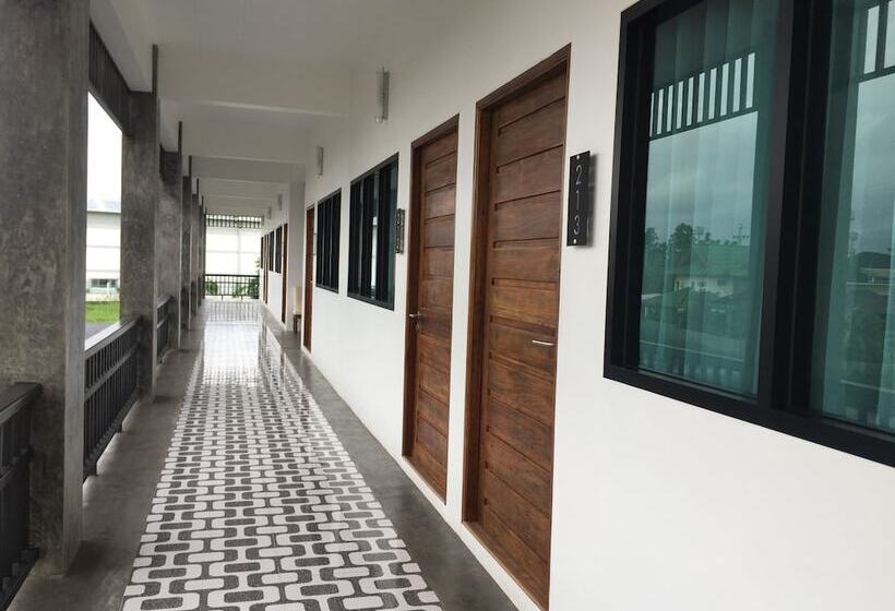 Phetcharat Grand Hotel Maesot