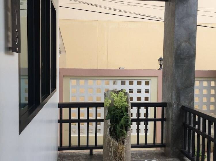 Phetcharat Grand Hotel Maesot