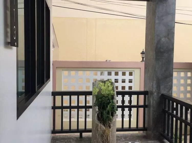 Phetcharat Grand Hotel Maesot