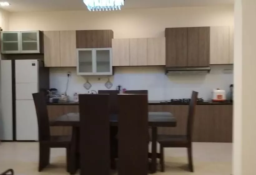 Sleeprest   Diamond Palace