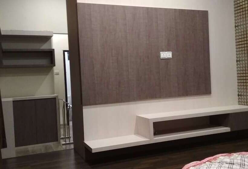 Sleeprest   Diamond Palace