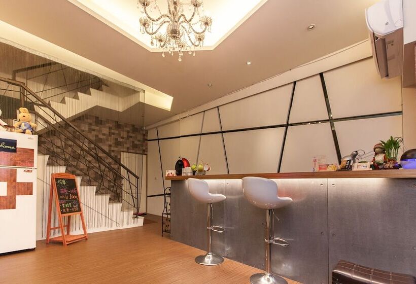 تختخواب و صبحانه Liang Ren