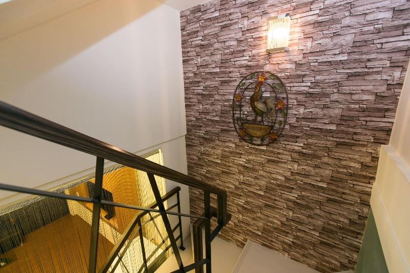 تختخواب و صبحانه Liang Ren