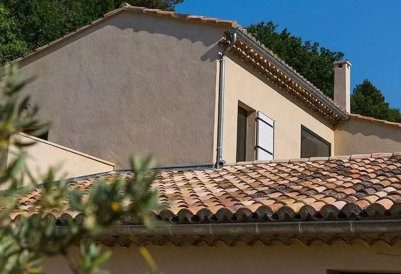 Aamiaismajoitus (B&B) Mas De La Baume