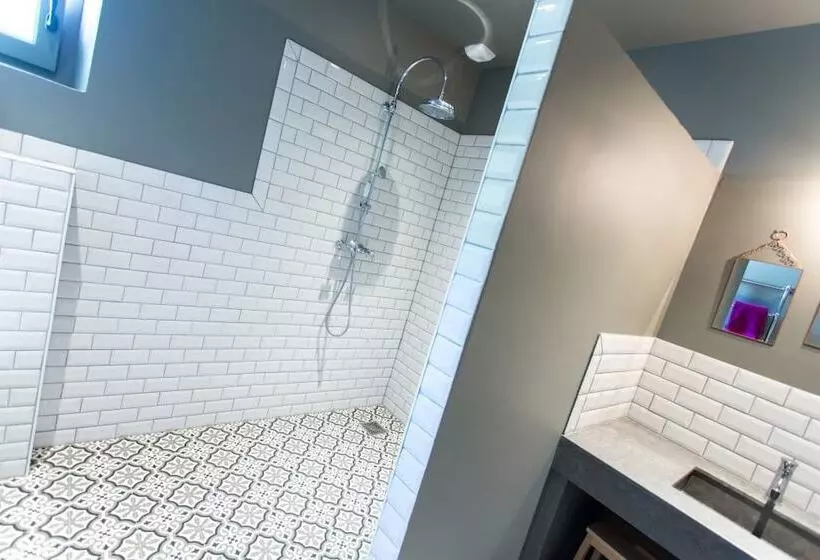 Aamiaismajoitus (B&B) Mas De La Baume