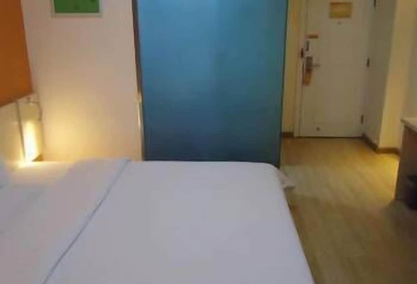 Отель 7 Days Inn