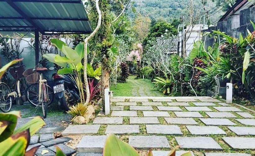 호텔 Baan Hinlad Home And Hostel