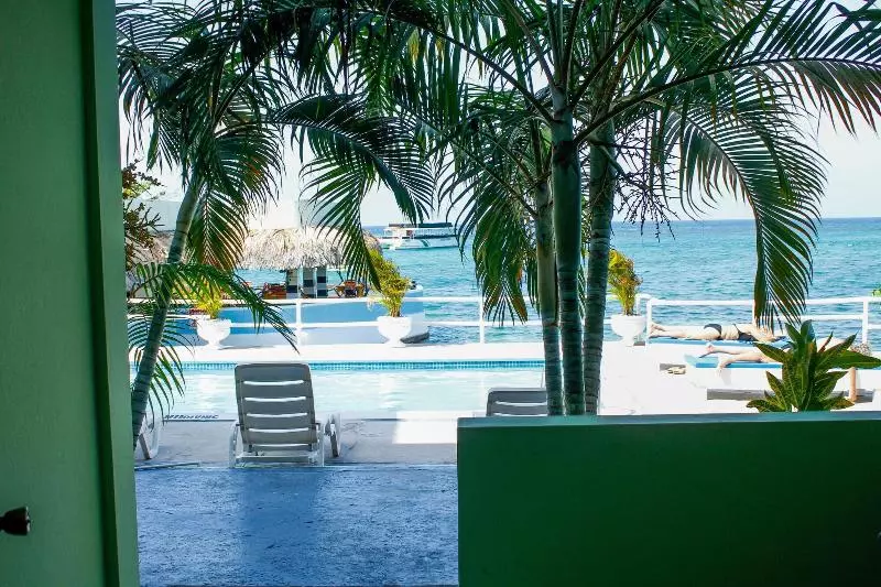 هتل Ocean Palms