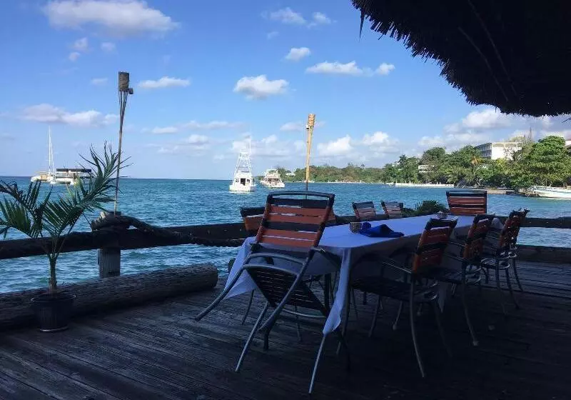 هتل Ocean Palms