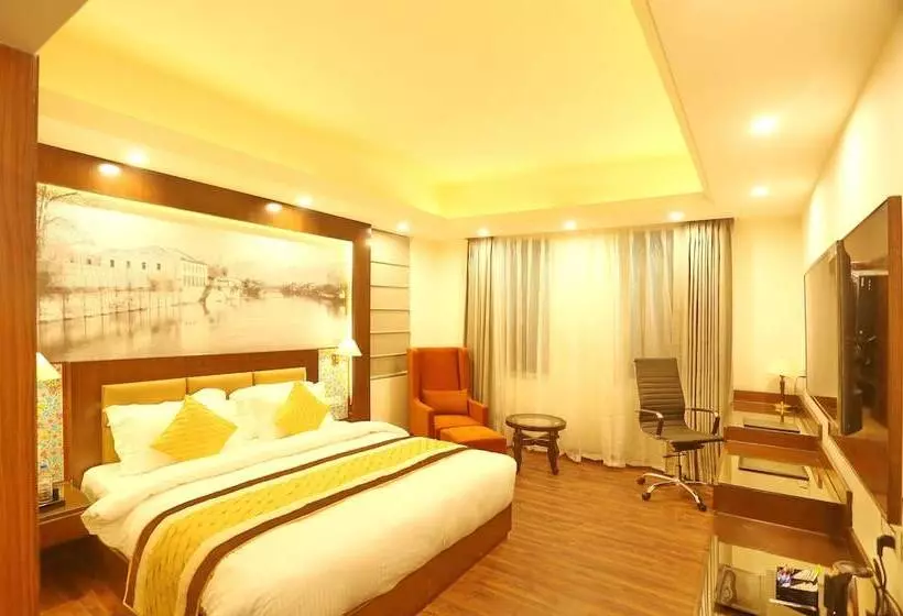 هتل Regenta Central Srinagar, Rajbagh