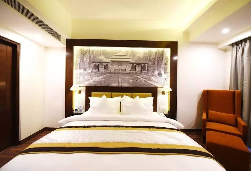 هتل Regenta Central Srinagar, Rajbagh