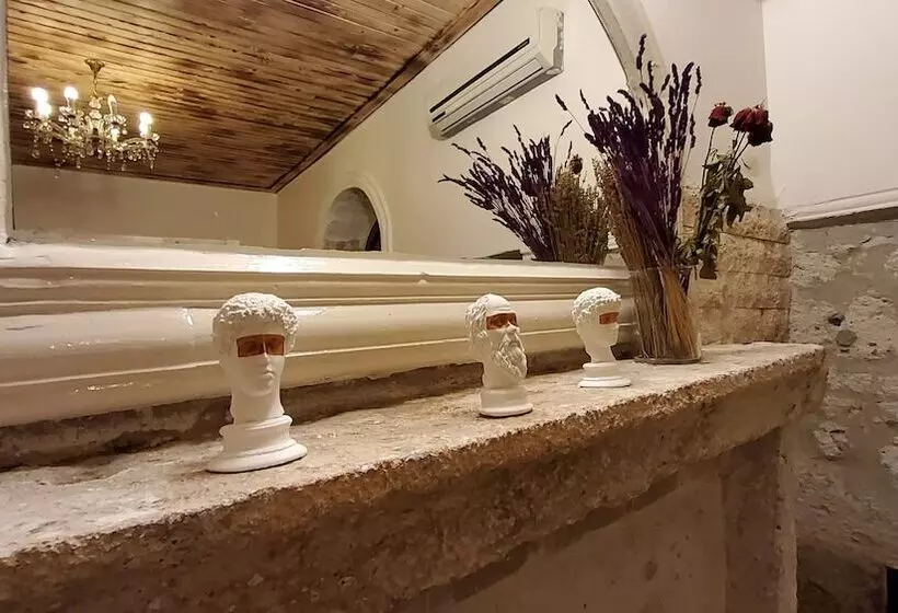 هتل Woodstock Alaçatı