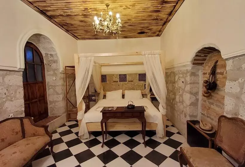 هتل Woodstock Alaçatı