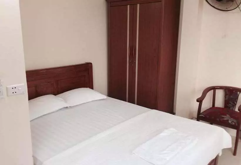 Huy Hoang Airport Hotel