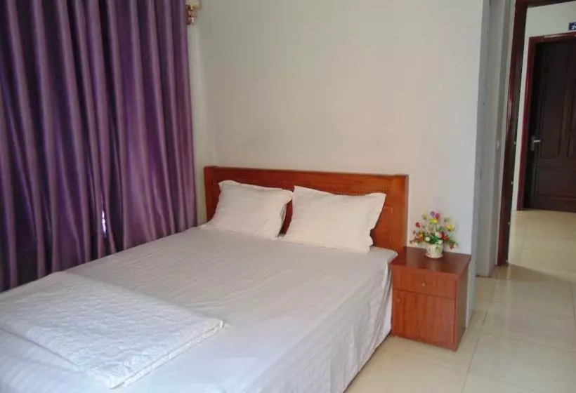 Huy Hoang Airport Hotel