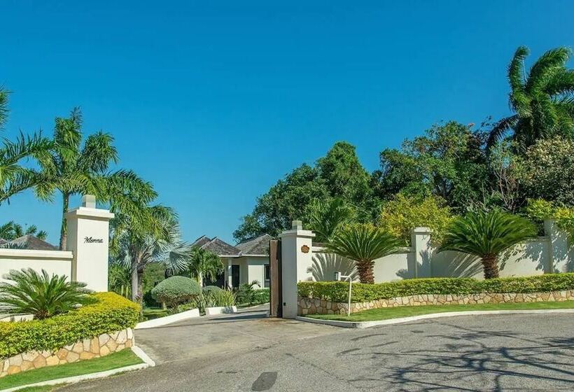 Nianna Luxurious Villa