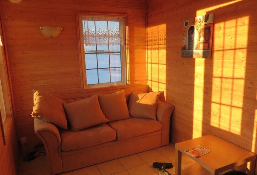 پانسیون Guesthouse Stöng And Cottages