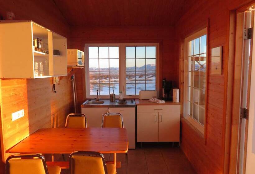 پانسیون Guesthouse Stöng And Cottages