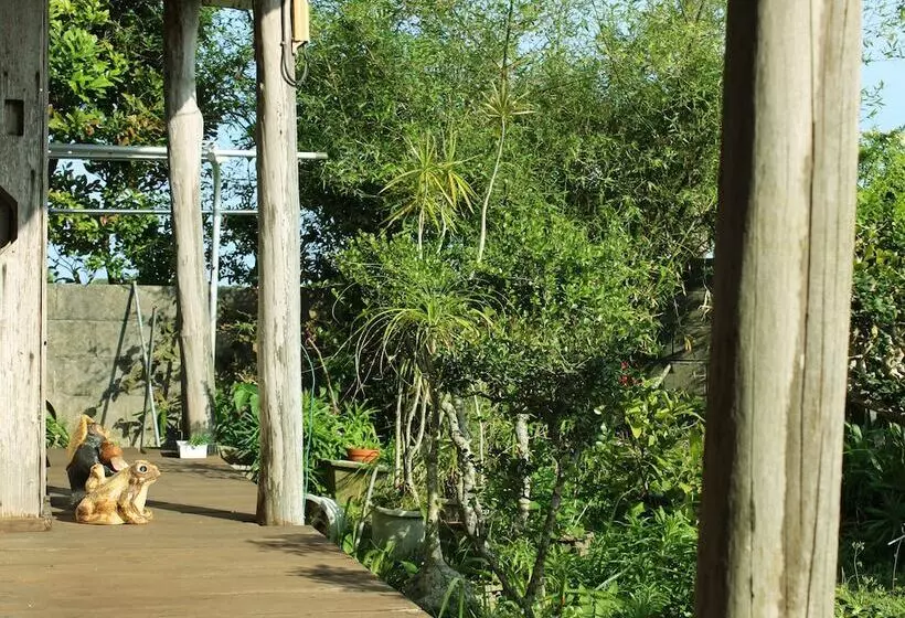 Majatalo Star Light Terrace Teruya