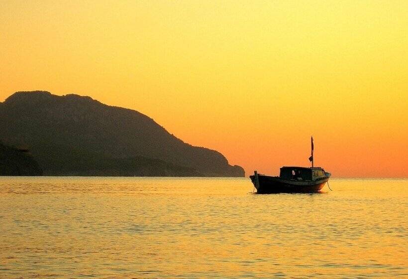 تختخواب و صبحانه Likya Adrasan