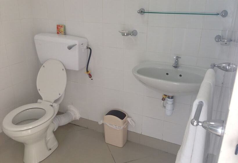 Hostal Oasis Vacances