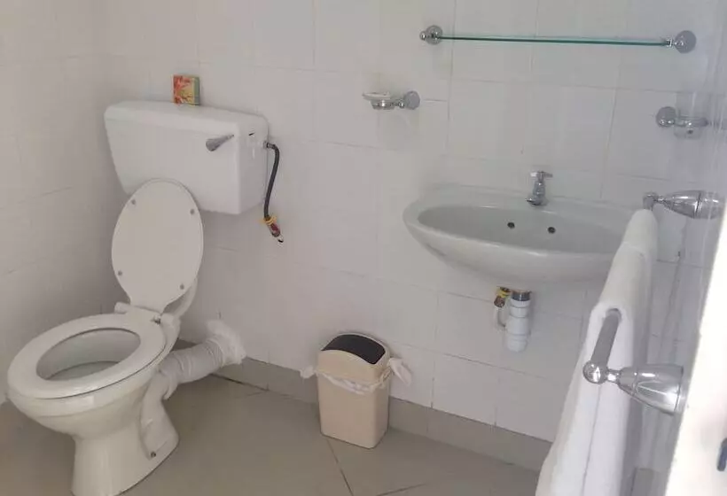 مسافرخانه Oasis Vacances