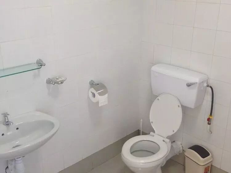 مسافرخانه Oasis Vacances