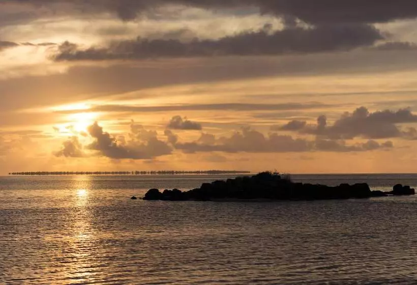 مسافرخانه Oasis Vacances